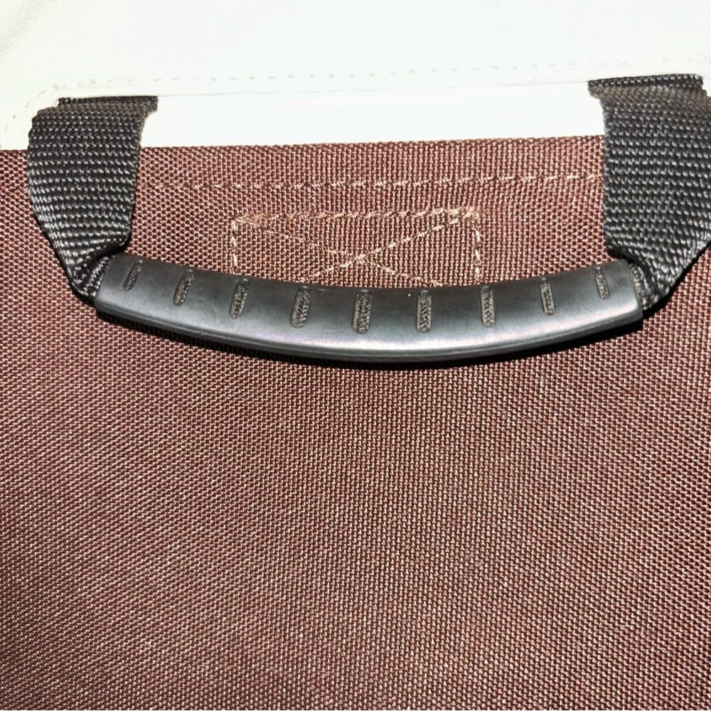 Lowepro Slim Factor M Laptop Messenger Shoulder Padded Bag